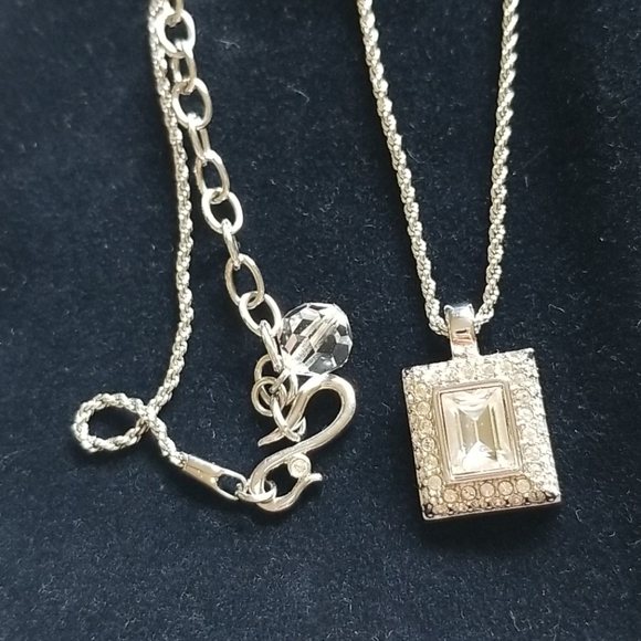 Swarovski Crystal Pendant Necklace - Picture 7 of 8